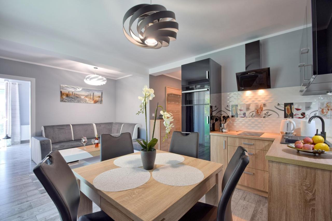Sea-View Apartamenty Kolorowe Balkony Miedzyzdroje Eksteriør billede